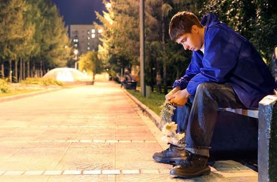约会时怎么看一个人「对服务员的态度」?